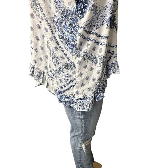 Maurices Beautiful Sleeveless Top Size 4X in Blue and White - Picture 8 of 13